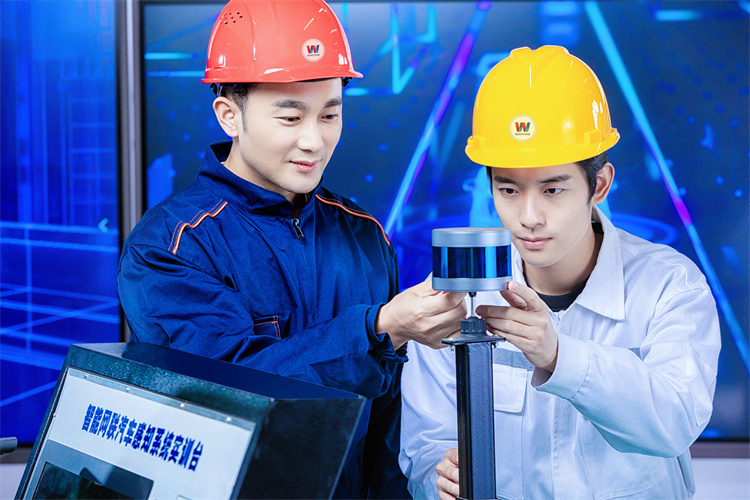 西安电工转型必备：学会PLC编程，开启自动化控制之门