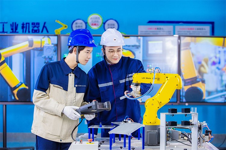 学好PLC编程：掌握工业自动化的“金钥匙”！