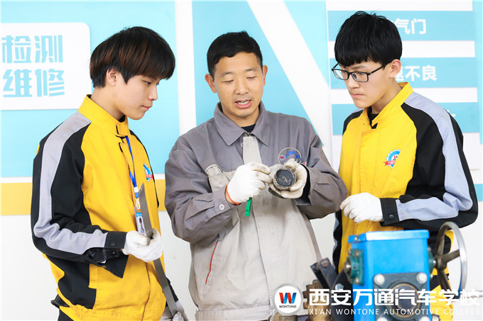 在汽修培训学校学汽修，学费多少钱？