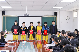 致青春，西安万通站出发—我校汽车检测与维修专业学子赴奇瑞汽车进行工学交替