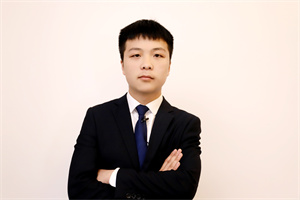 选择与奋斗同等重要，万通是我的新开始 ——西安万通毕业学子郑欣